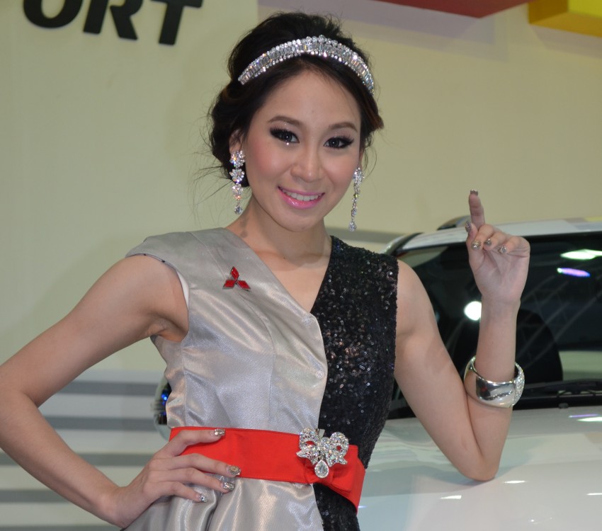 2012 Thai Motor Expo – the ladies wrap it up 144544