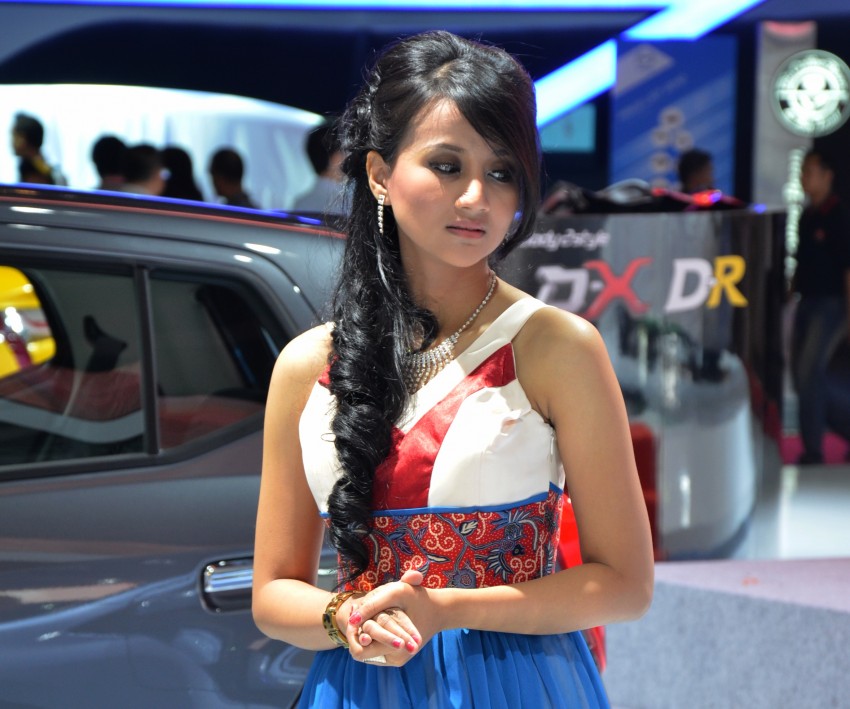 IIMS 2012 – the ladies from Jakarta, Part One 132835