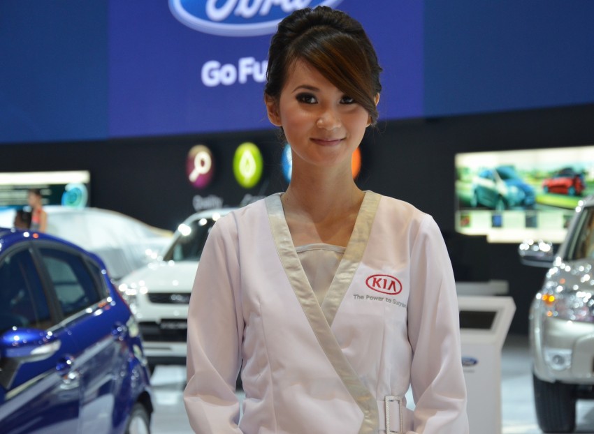 IIMS 2012 – the ladies from Jakarta, Part One 132839