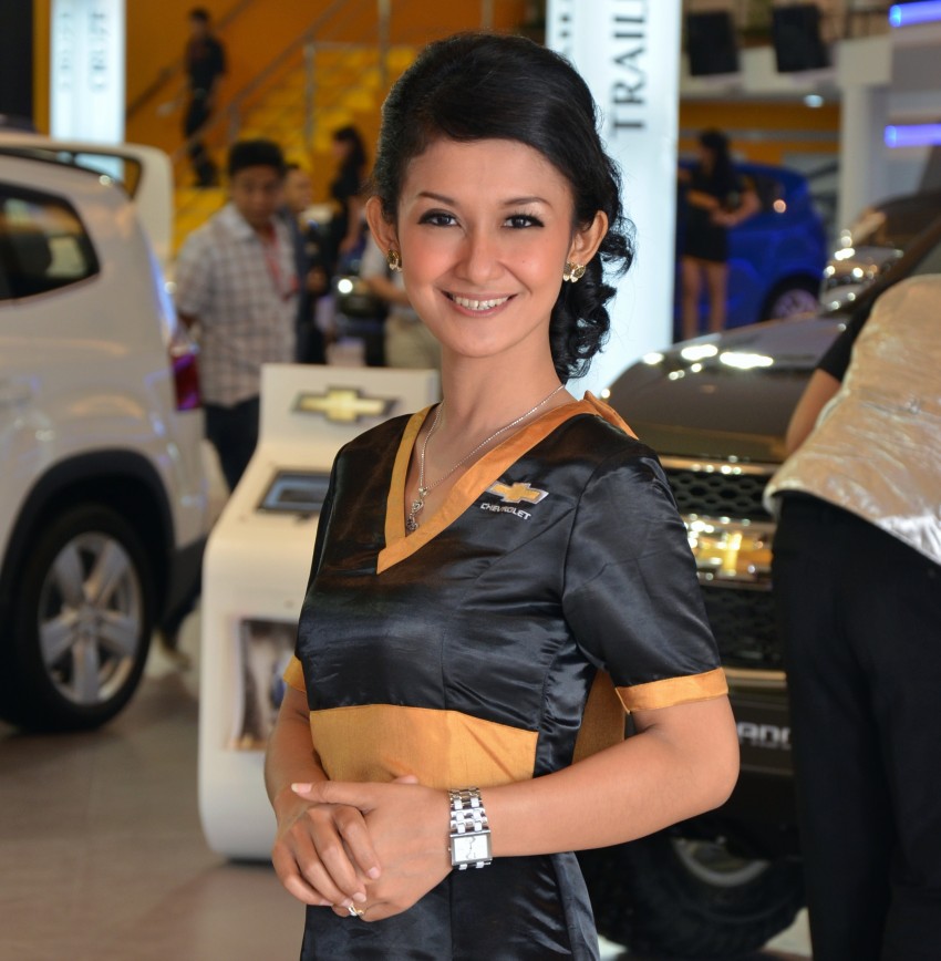 IIMS 2012 – the ladies from Jakarta, Part One 132851