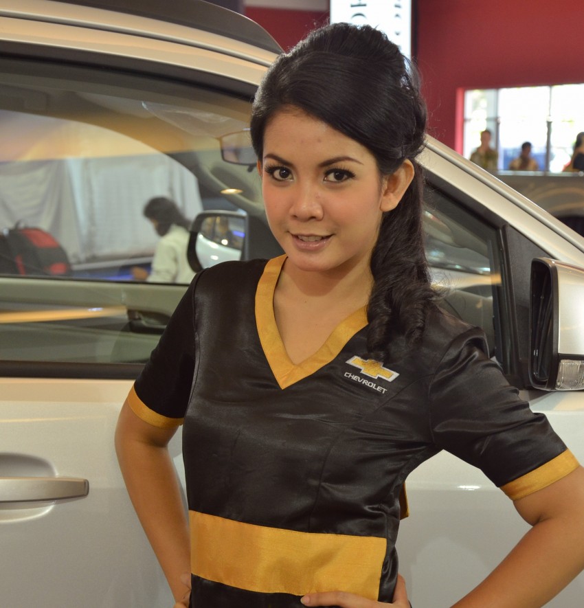 IIMS 2012 – the ladies from Jakarta, Part One 132855