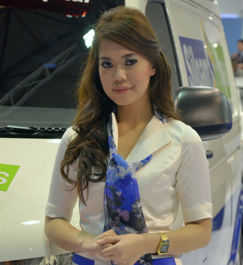 IIMS 2012 – the ladies from Jakarta, Part One 132859