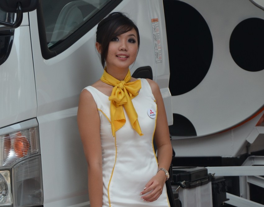 IIMS 2012 – the ladies from Jakarta, Part One 132871