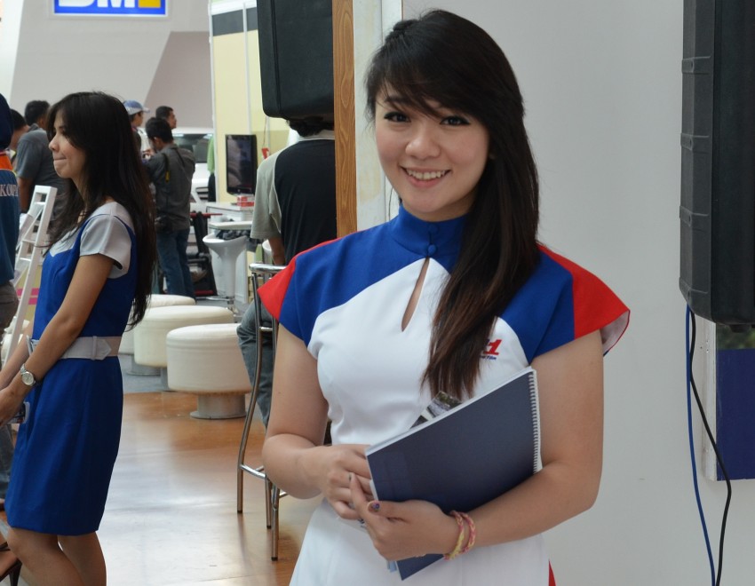 IIMS 2012 – the ladies from Jakarta, Part One 132876
