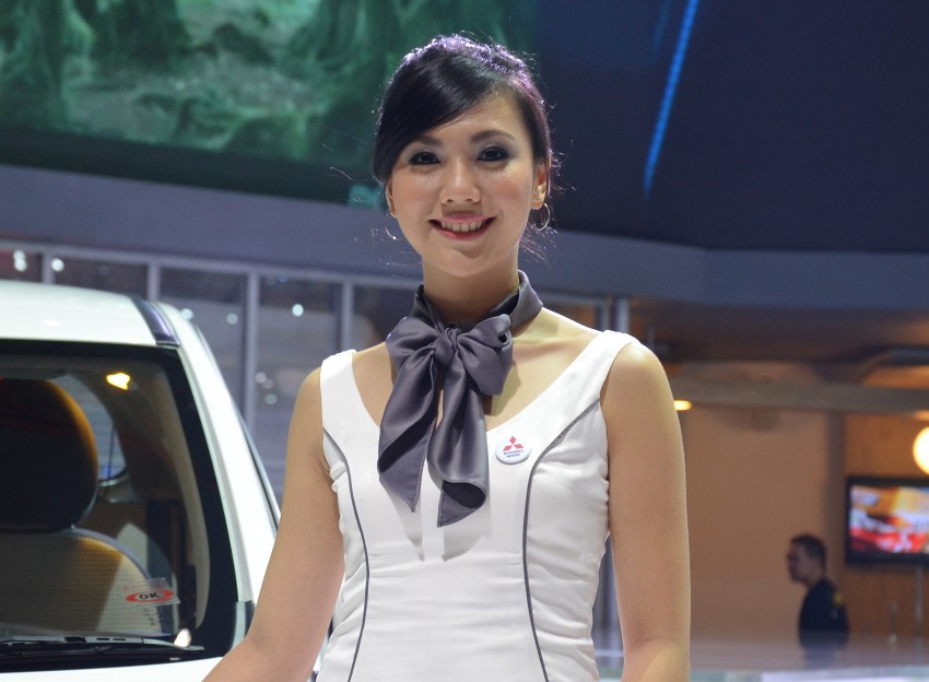IIMS 2012 – the ladies from Jakarta, Part One 132906