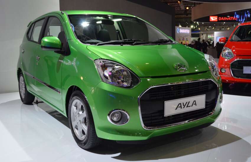 Daihatsu Ayla 1.0L eco-car launched in Indonesia 132161