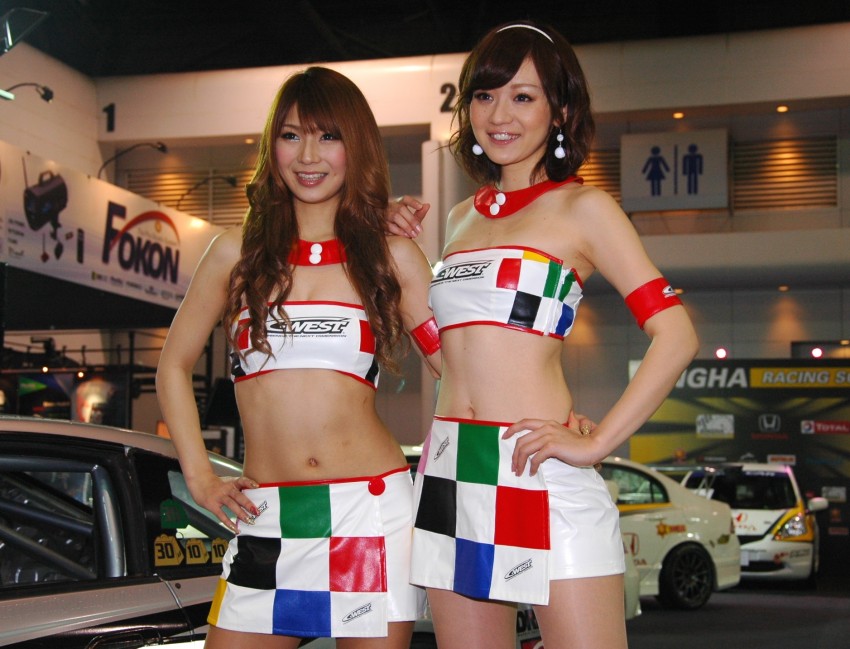 Bangkok Motor Show 2012 – the ladies say hello! 96513