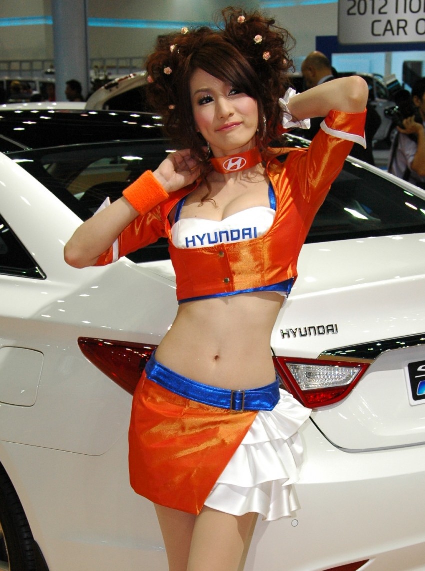Bangkok Motor Show 2012 – the ladies say hello! 96475