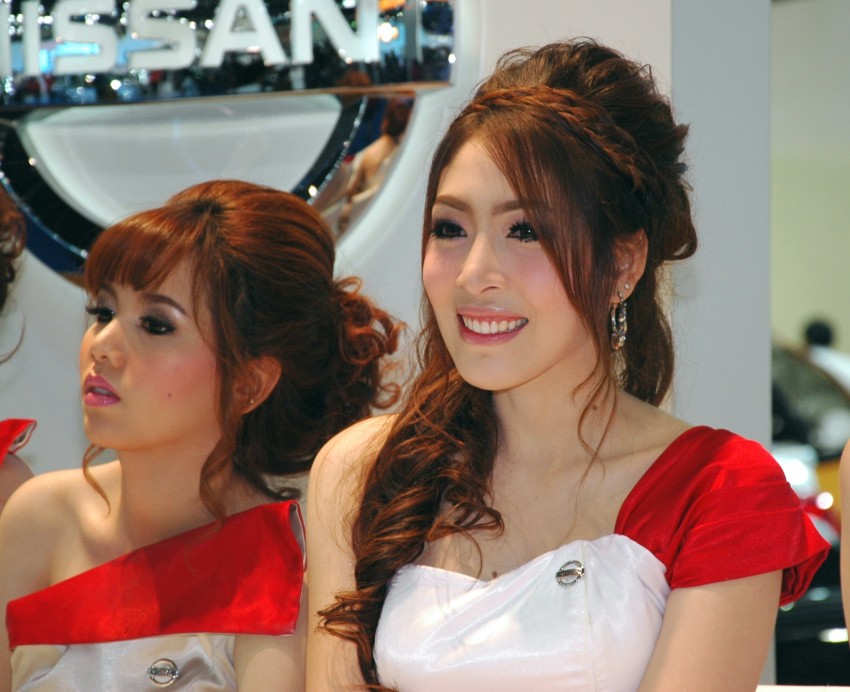 Bangkok Motor Show 2012 – the ladies say hello! 96484