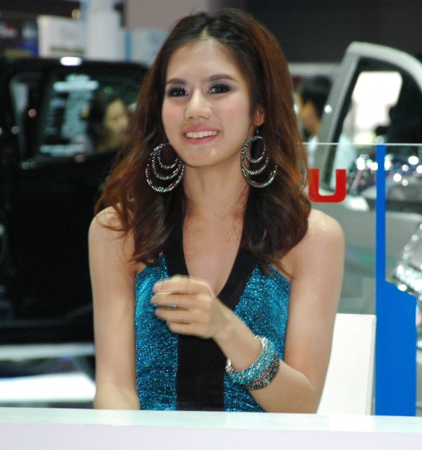 Bangkok Motor Show 2012 – the ladies say hello! 96357