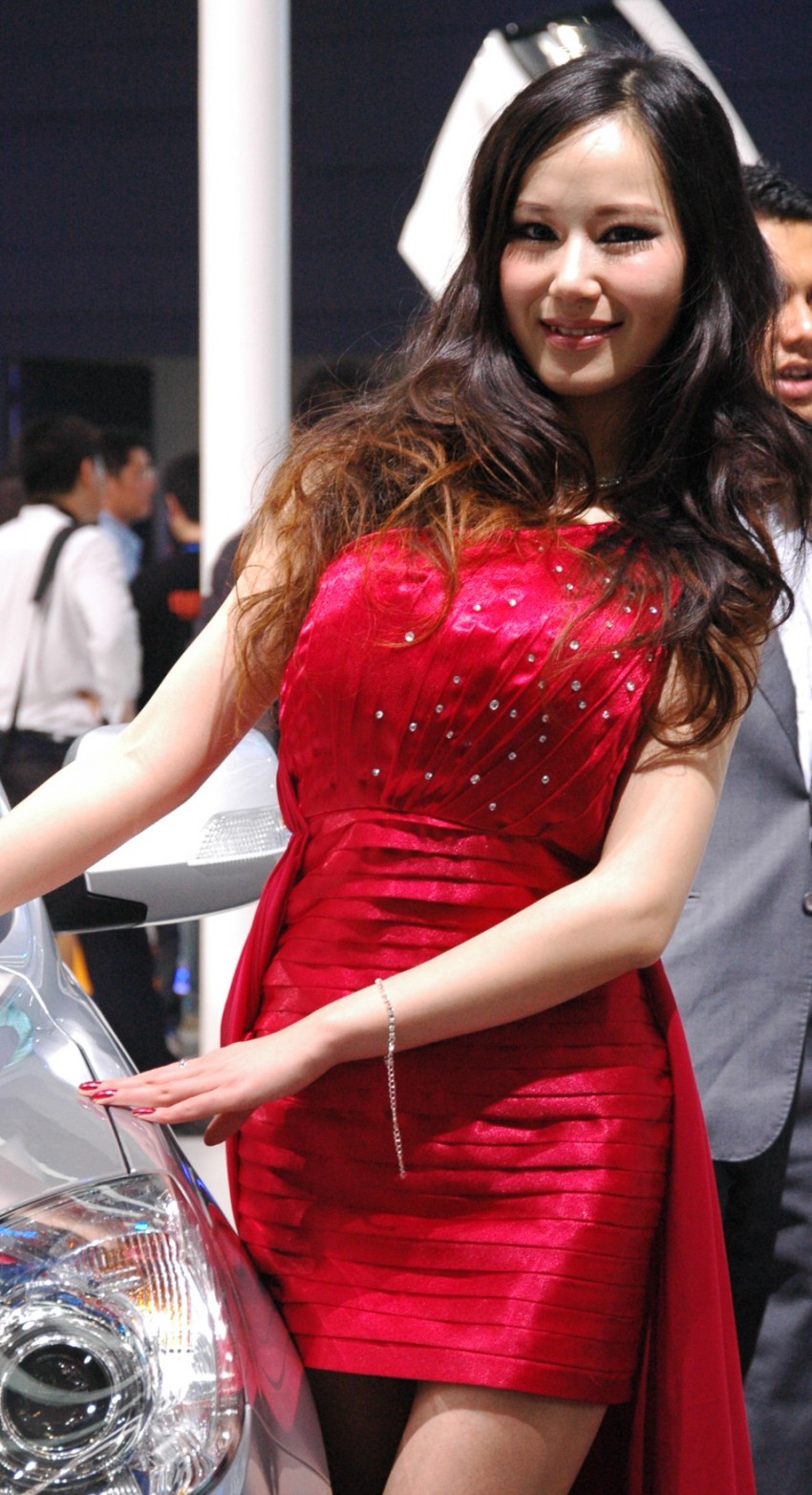 Auto China 2012: the ladies of Beijing share the spotlight 104402