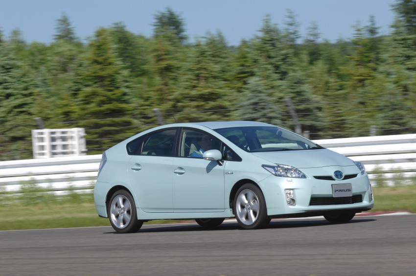 3rd generation Toyota Prius: first impressions 155309