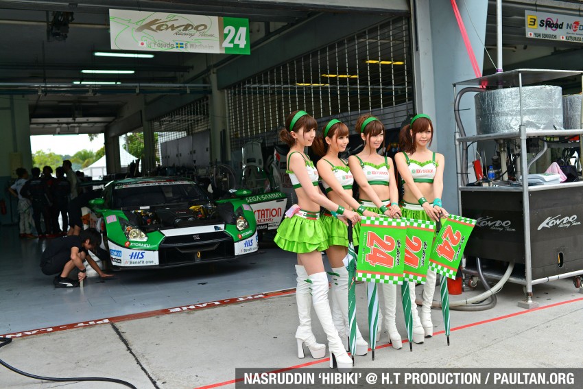 Super GT 2012 Rd 3: Of booth babes and race queens 112202