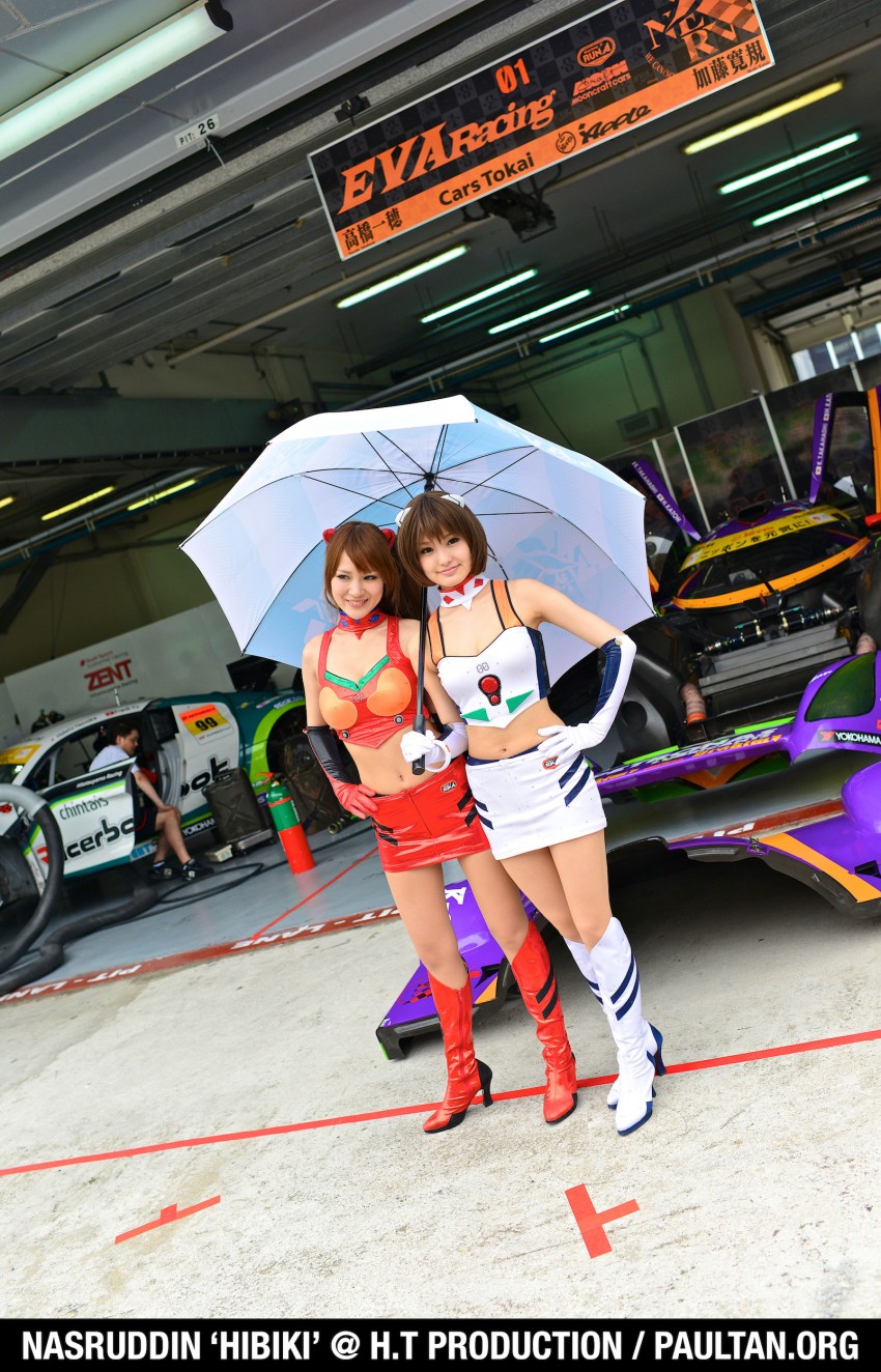 Super GT 2012 Rd 3: Of booth babes and race queens 112207