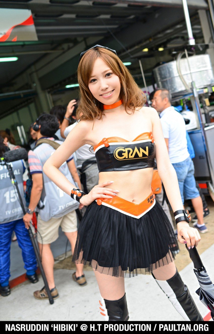 Super GT 2012 Rd 3: Of booth babes and race queens 112209