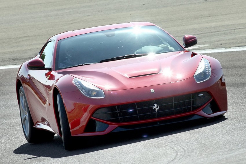 VIDEO and GALLERY: The Ferrari F12 Berlinetta 121997