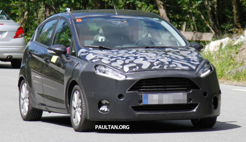2013 Ford Fiesta facelift spyshots – hatchback model’s new tail lamp design exposed 114681