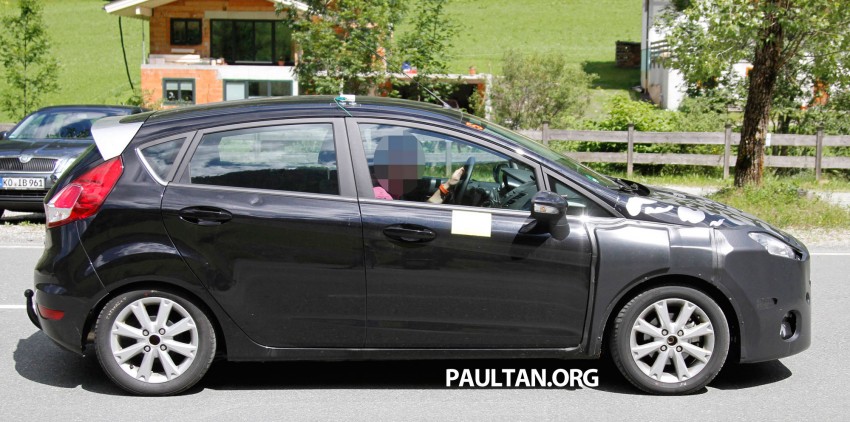 2013 Ford Fiesta facelift spyshots – hatchback model’s new tail lamp design exposed 114678