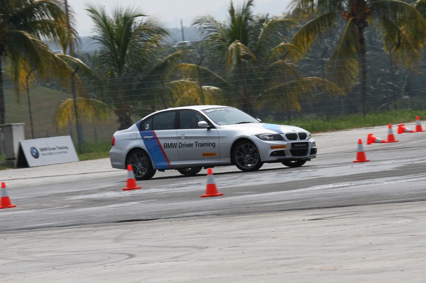 BMW M5 and M3 Coupe driven on track at the BMW M Track Experience Asia 2012, Sepang 117095