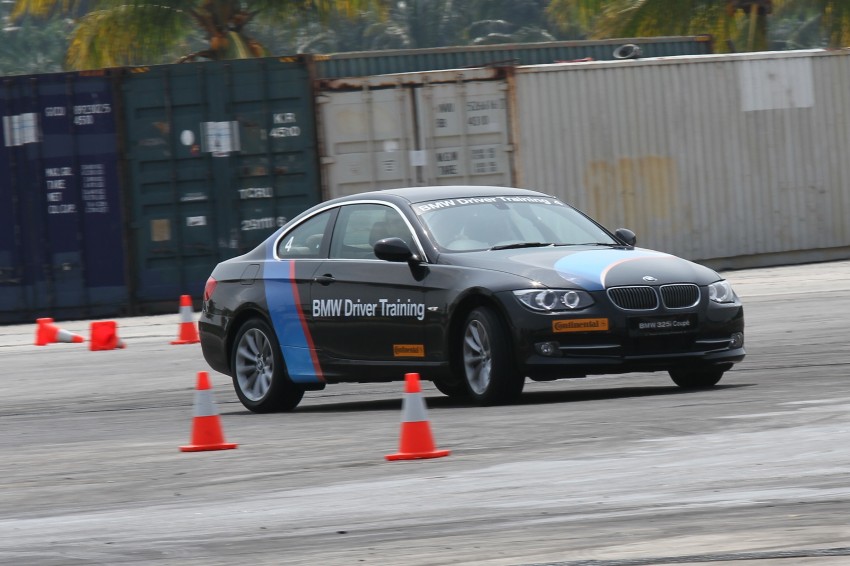 BMW M5 and M3 Coupe driven on track at the BMW M Track Experience Asia 2012, Sepang 117096