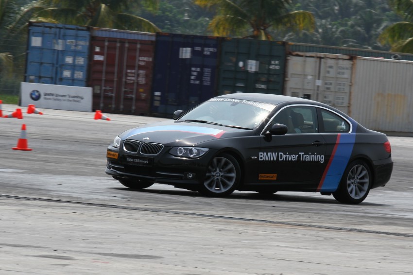 BMW M5 and M3 Coupe driven on track at the BMW M Track Experience Asia 2012, Sepang 117097