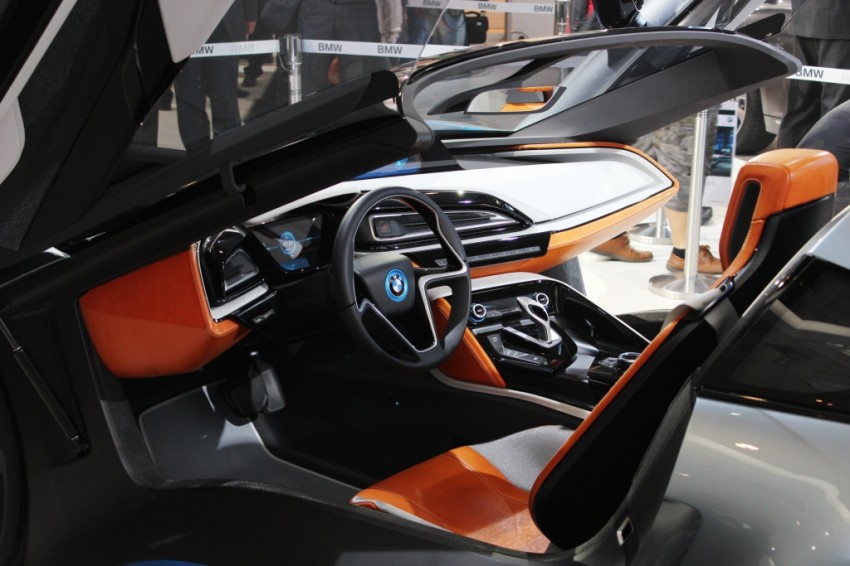 BMW’s i8 Concept blows the top off at Auto China 2012 102473