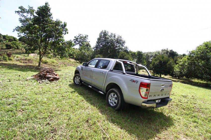 TESTED: Ford Ranger XLT 2.2 Manual driven in all jungles – the concrete one and the green-muddy one 116852