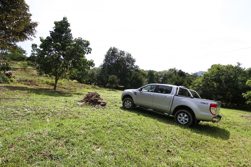 TESTED: Ford Ranger XLT 2.2 Manual driven in all jungles – the concrete one and the green-muddy one 116854
