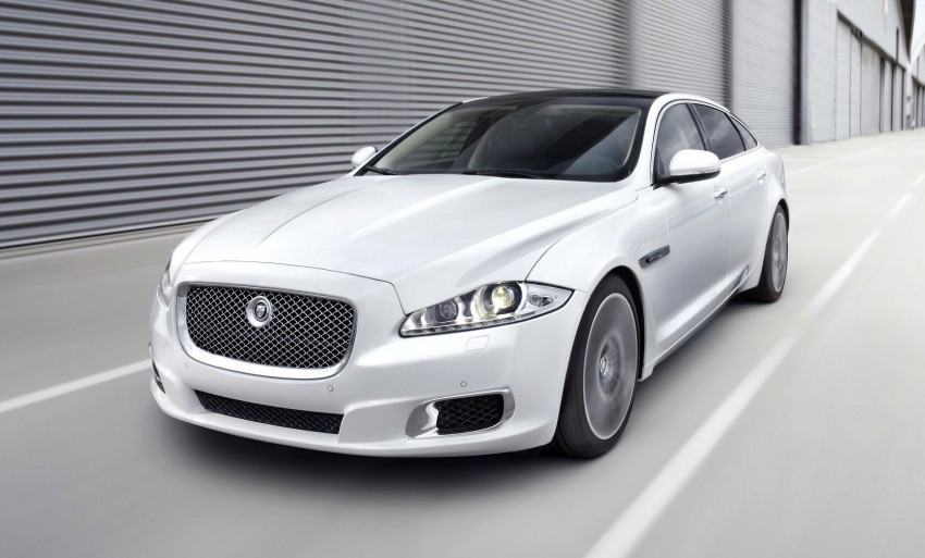 Jag XJ Ultimate – special Coventry cat presented in China 103188