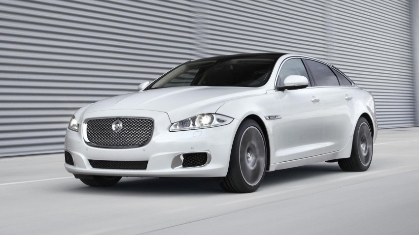 Jag XJ Ultimate – special Coventry cat presented in China 103185