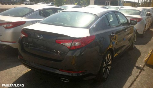 Kia Optima CBU shipment sighted at Port Klang!