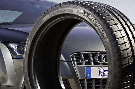 New Michelin Pilot Sport 3 PS3 tyre replaces the Pilot Sport 2 and Pilot Exalto