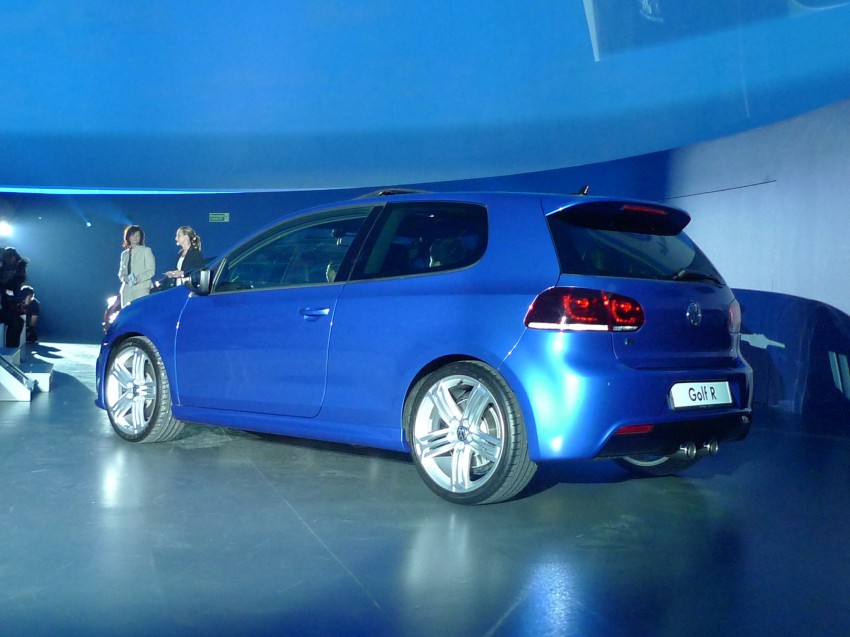 Volkswagen.Das Auto.Show 2011 happens this weekend at the Bukit Jalil Stadium carpark – admission is free! 67702