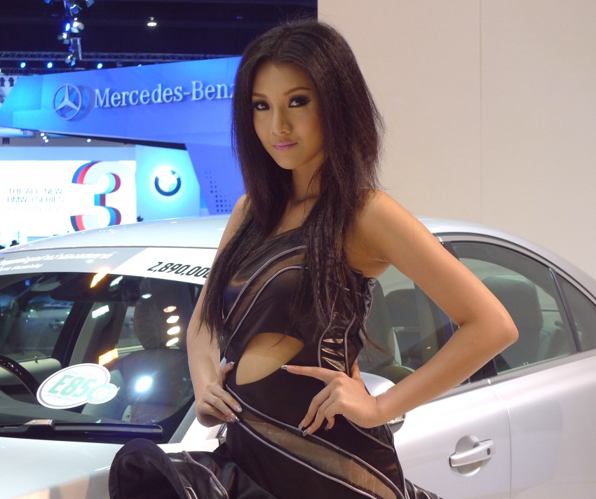 Bangkok Motor Show 2012 – the ladies say hello! 96610