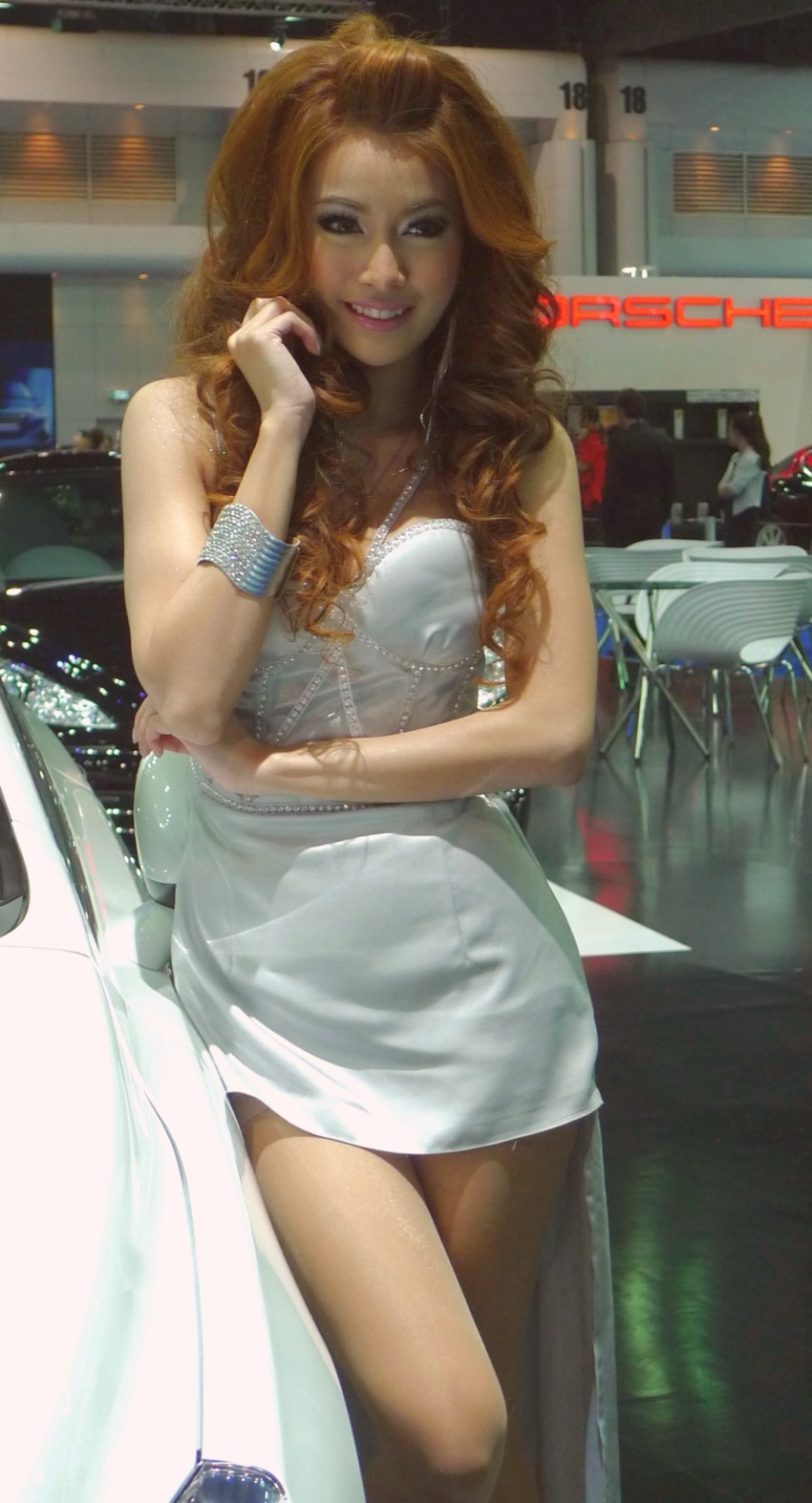 Bangkok Motor Show 2012 – the ladies say hello! 96599