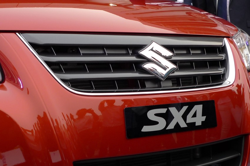 Suzuki SX4 gets a new face – CBU Japan, RM91,888 122778