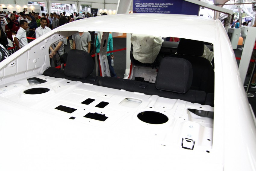 Proton P3-21A build-up process Day 5: Fabric Seats 94175