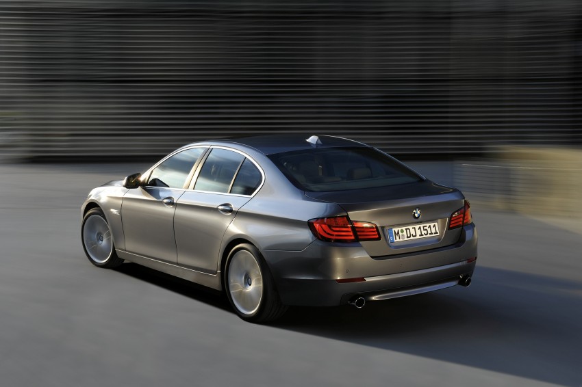 All-new F10 BMW 5-Series Sedan: full details! 154840