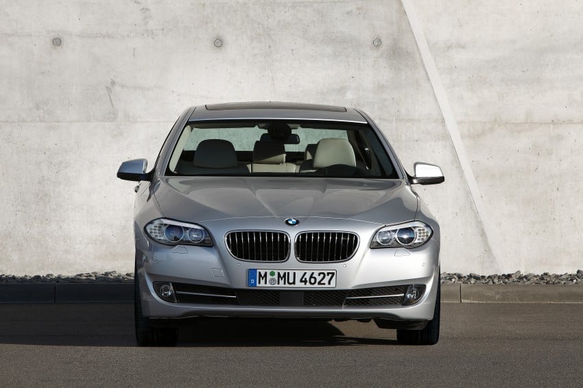 All-new F10 BMW 5-Series Sedan: full details! 154847
