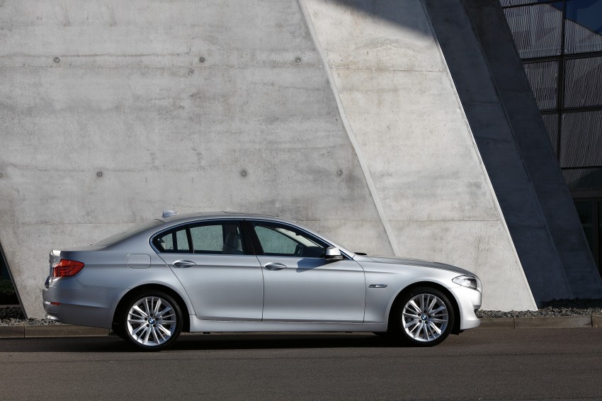 All-new F10 BMW 5-Series Sedan: full details! 154849
