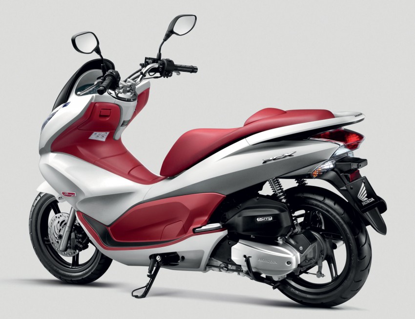 Honda Spacy and PCX bikes launched by Boon Siew 139182