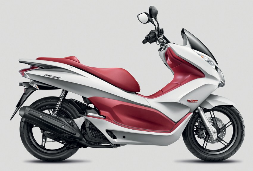 Honda Spacy and PCX bikes launched by Boon Siew 139171