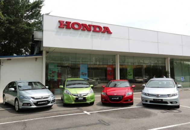 Hitz FM’s Ean is 10,000th Honda hybrid owner
