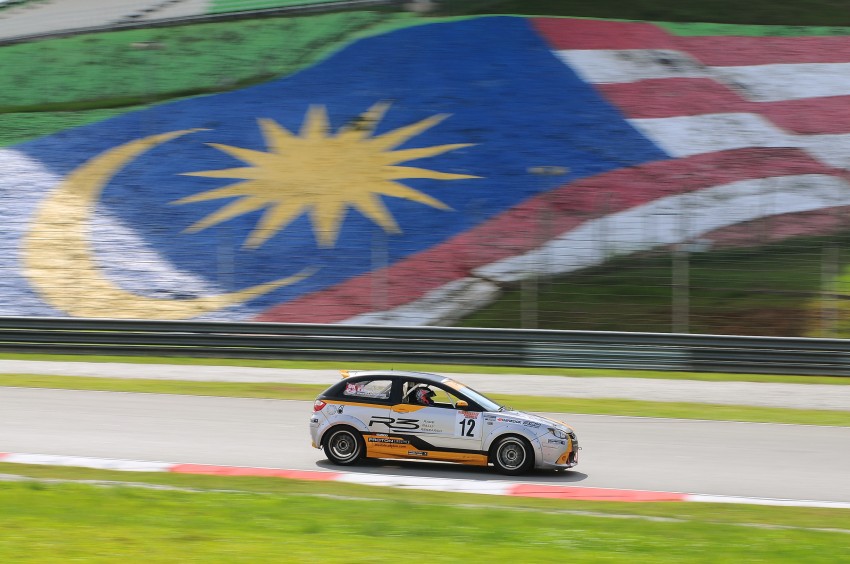 Proton R3 scores 1-2 finish in Sepang 1000km Race 145280