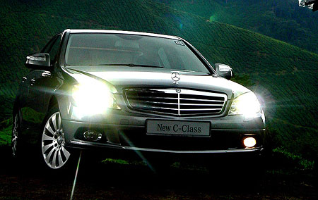 Mercedes-Benz W204 C-Class facelift hands on - CNET