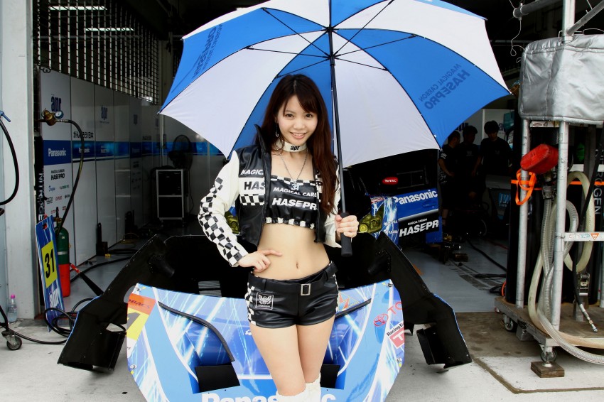 Super GT 2012 Rd 3: Of booth babes and race queens 112083