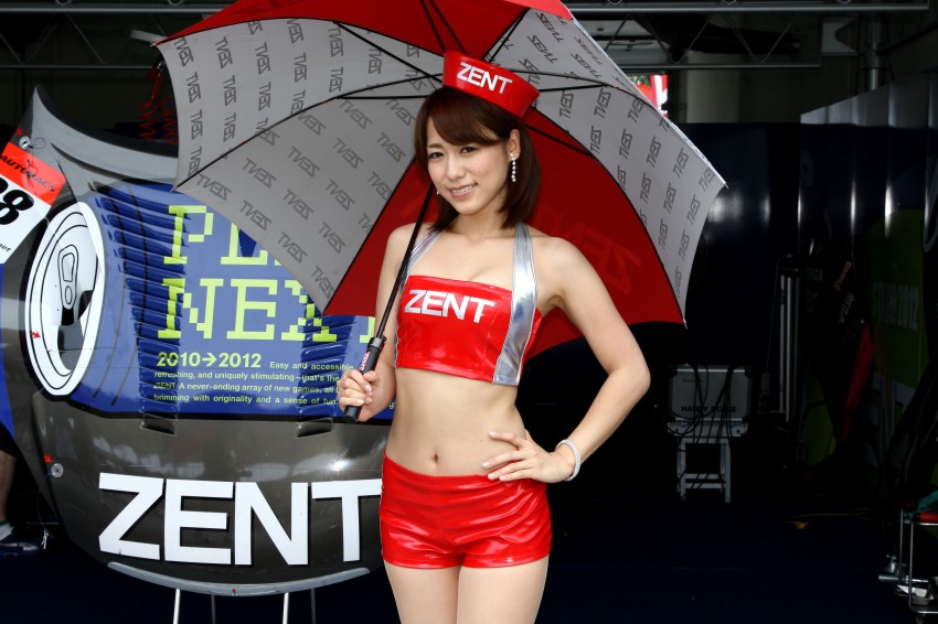 Super GT 2012 Rd 3: Of booth babes and race queens 112088