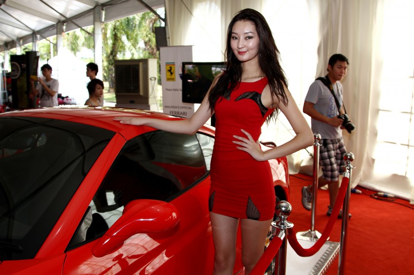 Super GT 2012 Rd 3: Of booth babes and race queens 112227