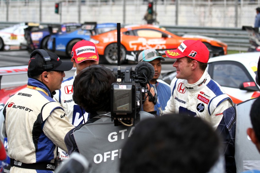 Autobacs Super GT 2012 Round 3: Weider HSV-010 and Hankook Porsche win from pole position 111976