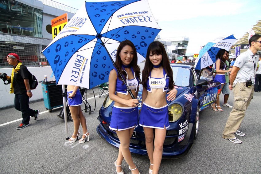 Super GT 2012 Rd 3: Of booth babes and race queens 112156